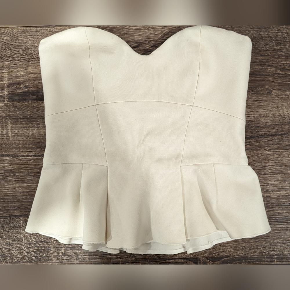 Aritzia - Babaton - Blouse